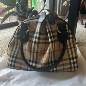 Burberry Classic Nova Check Handbag